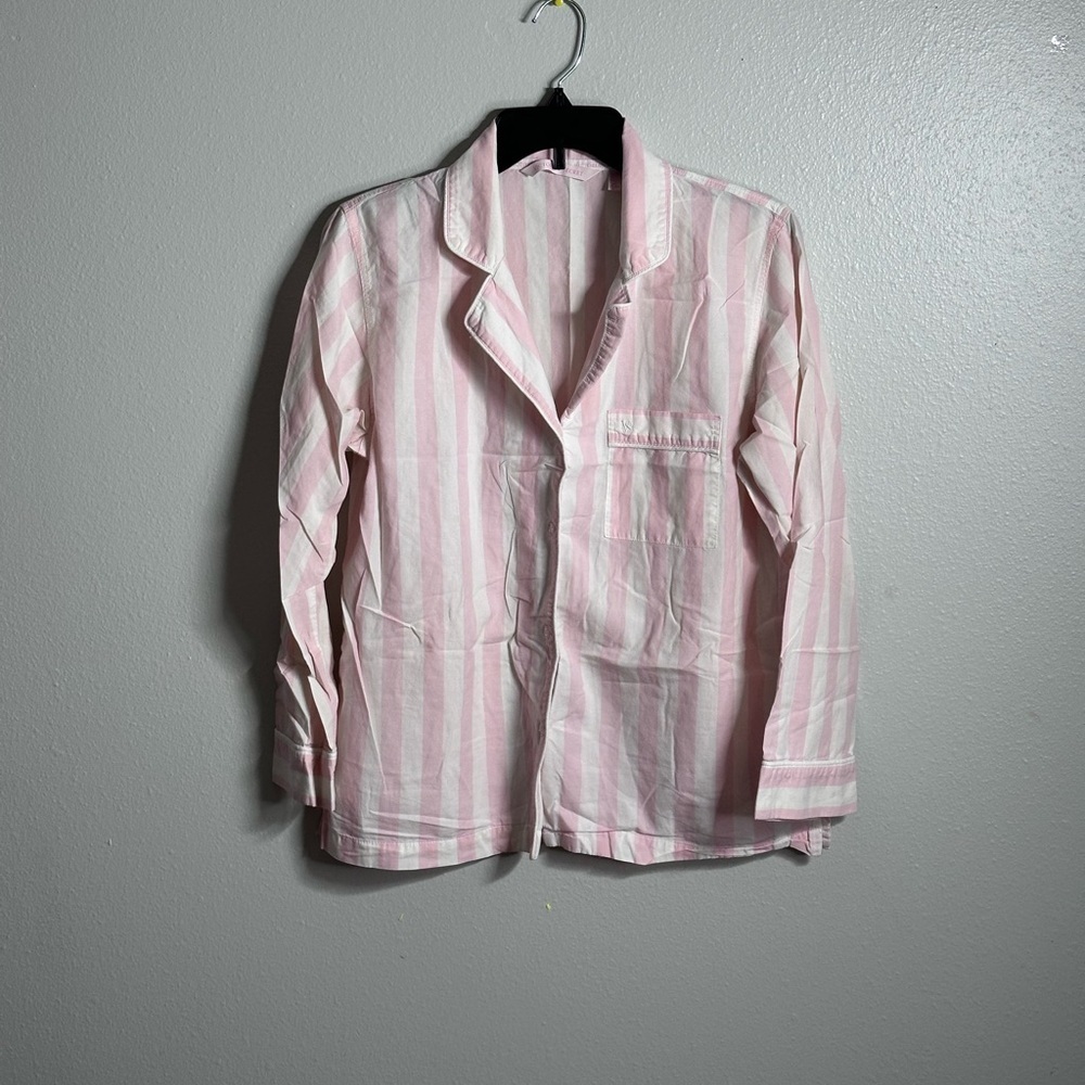 Victoria’s secret Women stripe pink/white pajama shirt top size XS